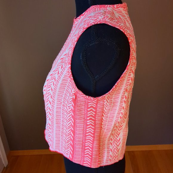Bodybag By Jude Cropped Sleeveless Zip Back Woven Aztec Festival Top Neon Coral - Picture 4 of 10